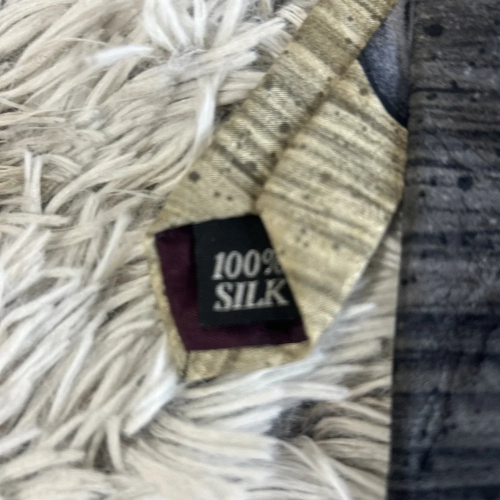 Vintage Endangered Species Orca Killer Whale Ocean Tie Made‎ in USA 100% Silk
